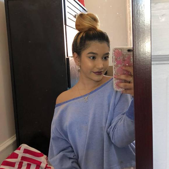 Meet your Posher, Jami - Picture 1 of 1